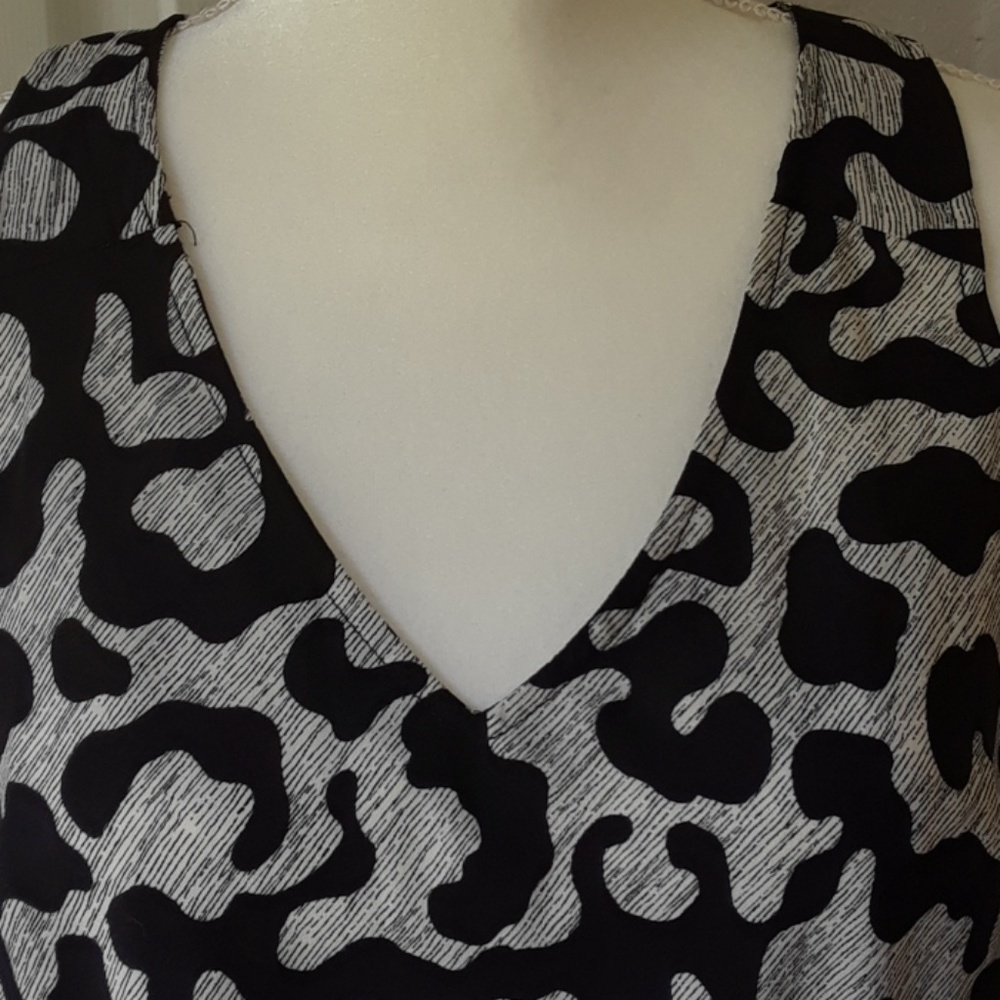 Mossimo Razor Back Tank Top - Picture 4 of 6